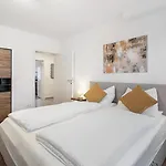 24-7 Living - Daire *