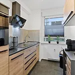 24-7 Living - Daire Ludinghausen