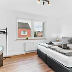 24-7 Living - * Ludinghausen