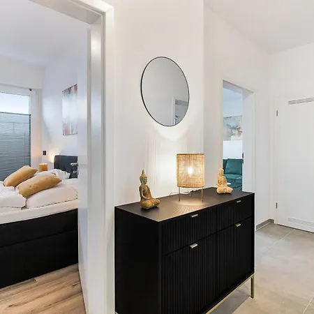 Apartment 24-7 Living - *