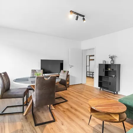 24-7 Living - * Ludinghausen