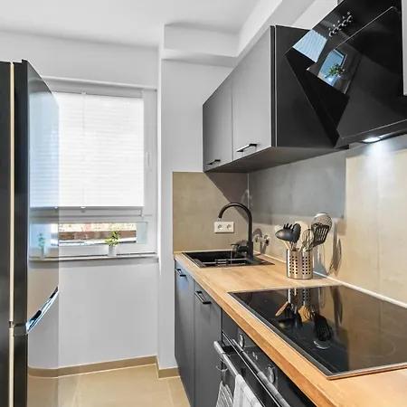 Apartmán 24-7 Living - *
