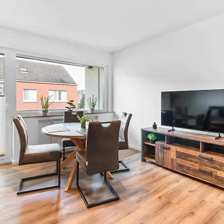 24-7 Living - * Ludinghausen