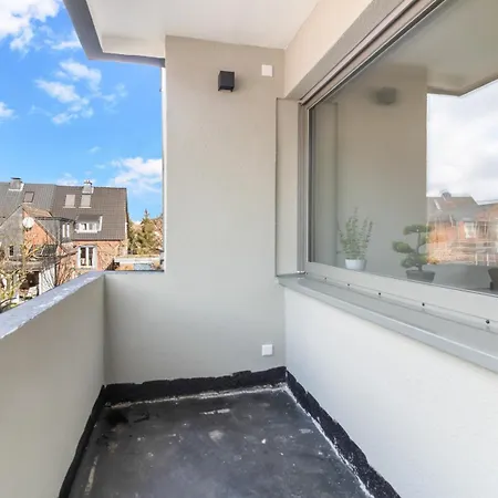24-7 Living -