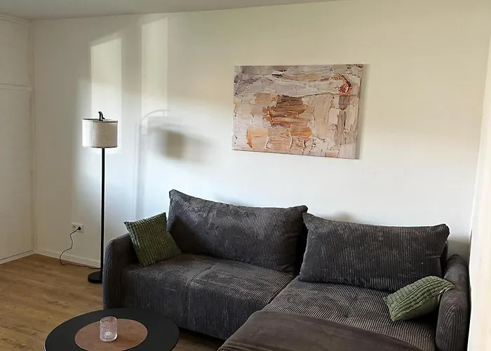 24-7 Living - アパート